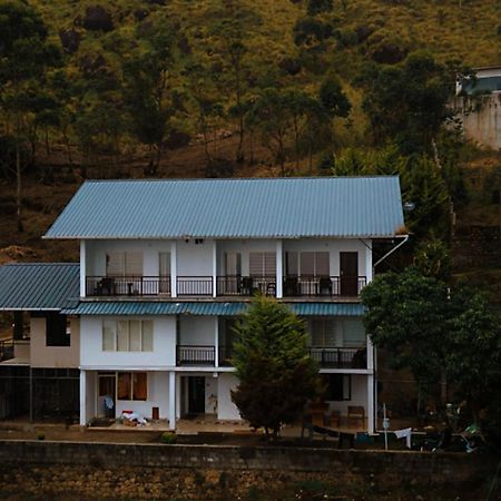 Bed and Breakfast Rock And Mist Munnar à Devikolam Extérieur photo